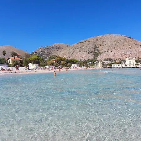 Olivuzza アパート *