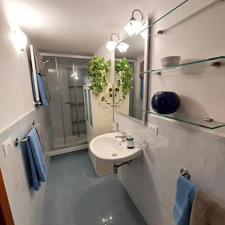 アパート Olivuzza *